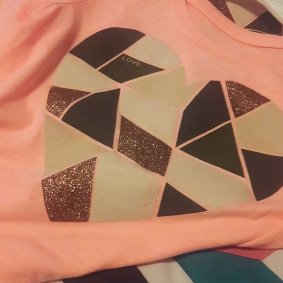 Jumping Bean Peach Unity top - Picture 4 of 4